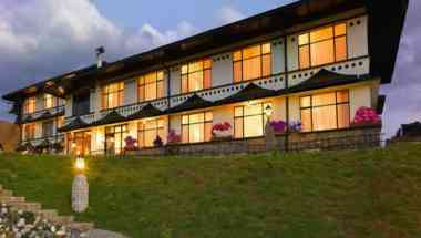 The Elgin Mount Pandim, Pelling, IN