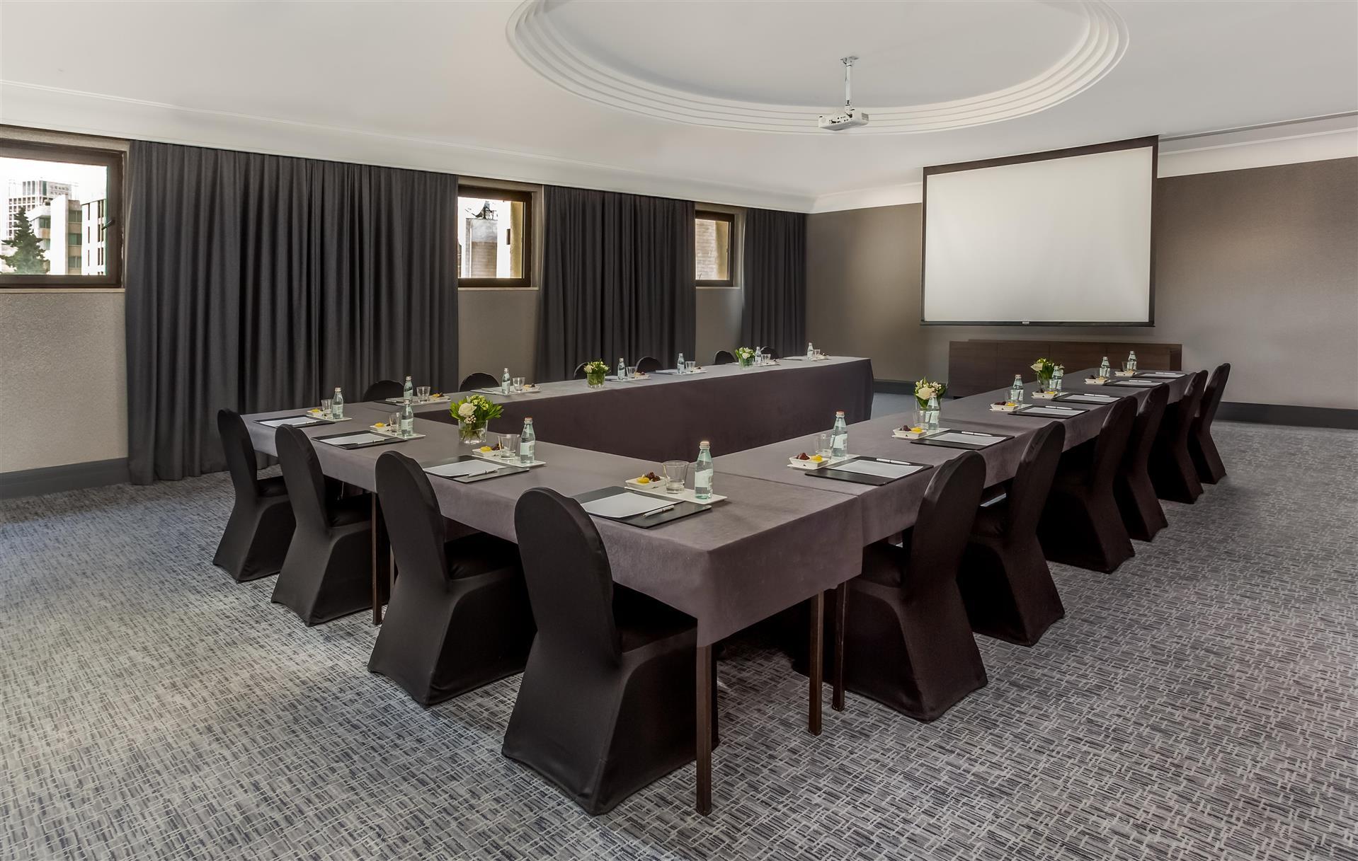 Imagem da sala de reuniões