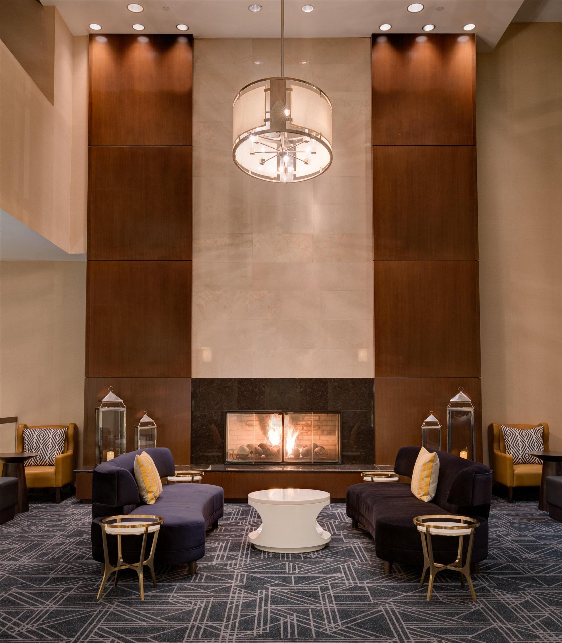 The Saratoga Hilton image