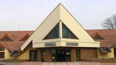 Hotel Mladost a Lipany, SK