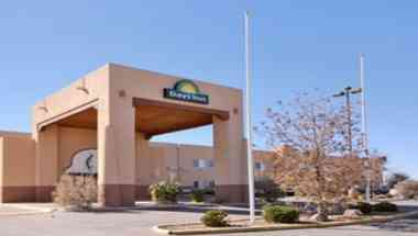 Days Inn & Suites by Wyndham Lordsburg a Lordsburg, NM