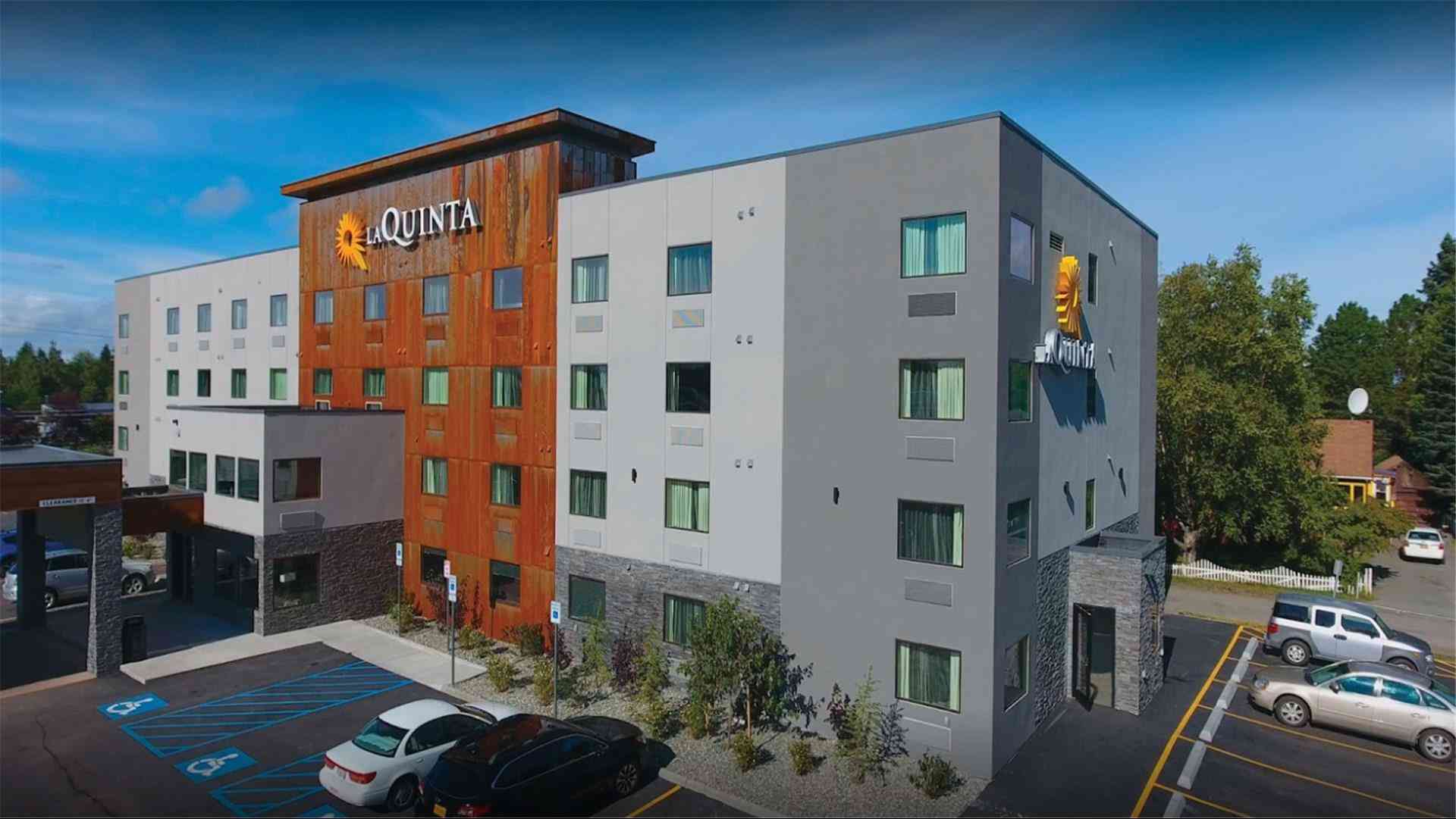 La Quinta Inn & Suites by Wyndham Anchorage Airport a Anchorage, AK