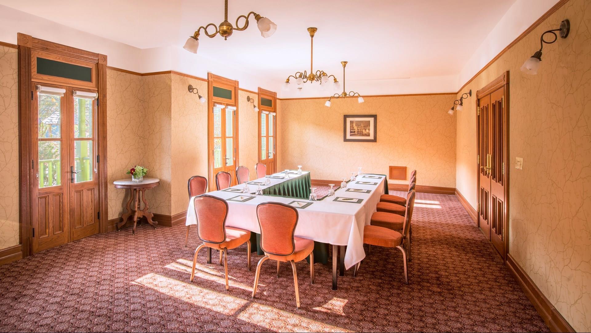 ミーティングルームの画像