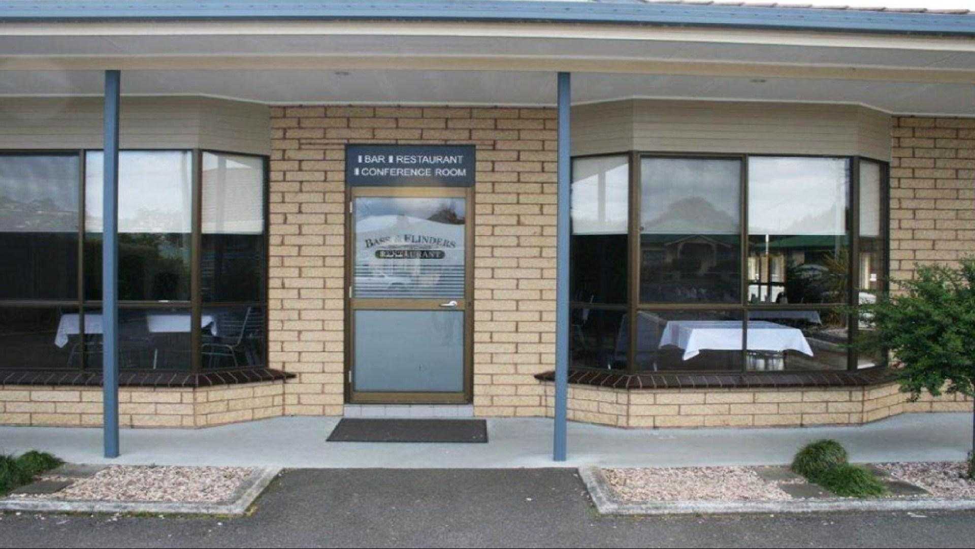 Bass And Flinders Motor Inn a North West, AU