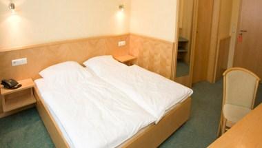 Herzogenaurach Guesthouse, Herzogenaurach, DE