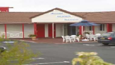 Hotel Saint -Amand-Montrond-Orval in Saint-Amand-Montrond, FR