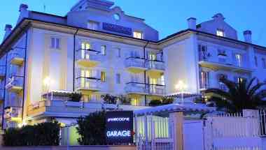 Hotel Lunariccione, Riccione, IT