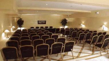 Hotel Champagne Garden image