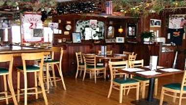 Cull House в Islip, NY