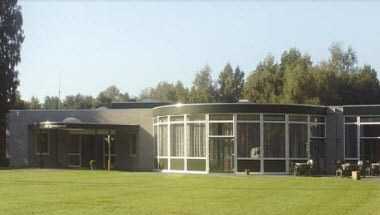 Eigentijdserf a Oirschot, NL