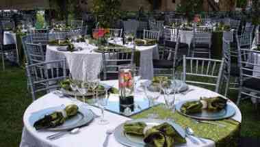 Seven Sycamores Ranch i Ivanhoe, CA