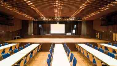 Saalbau Titus-forum в Frankfurt, DE