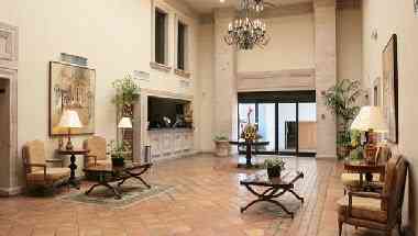 American Business Hotel в Saltillo, MX