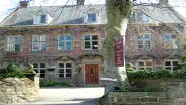 Ruswarp Hall Hotel in Whitby, GB1