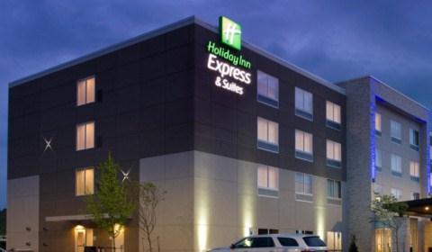 Holiday Inn Express & Suites San Antonio North - Windcrest image