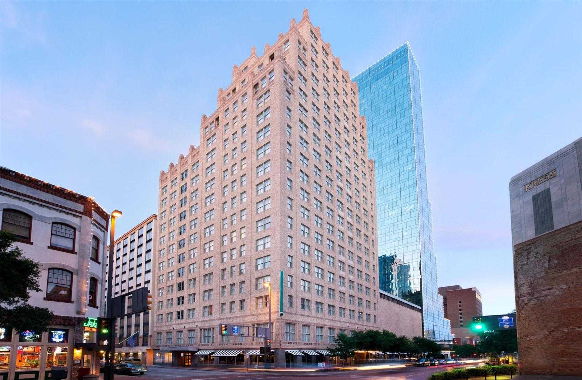 Courtyard by Marriott Fort Worth Downtown/Blackstone in Fort Worth, TX