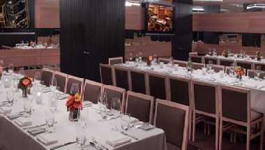 Bymark Restaurant в Toronto, ON