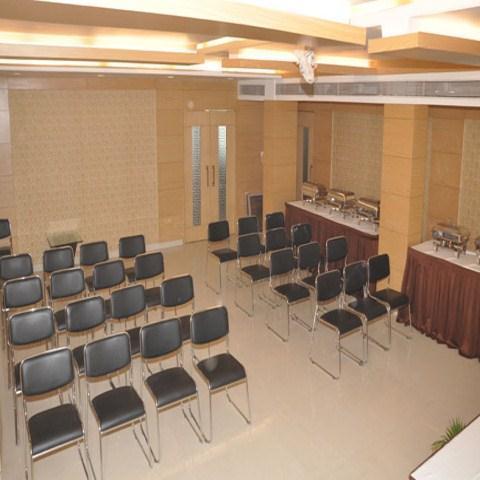 Hotel The Oasis in Bhopal, IN