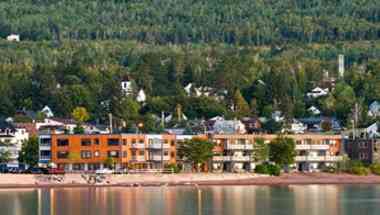 East Bay Suites i Grand Marais, MN