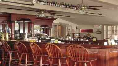 Orleans Waterfront Inn em Orleans, MA