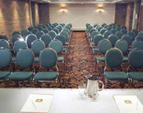 Hotel MTL Express Montreal Airport a Dorval, QC