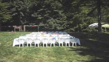 Hornings Hideout a North Plains, OR