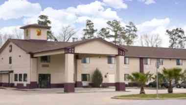 Super 8 by Wyndham Cleveland TX in Cleveland, TX