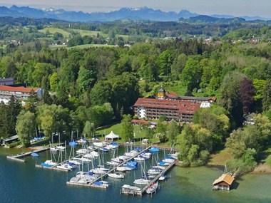 Yachthotel Chiemsee image