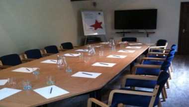 Talk Staff, Belper, GB1