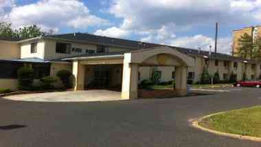 Days Inn by Wyndham Runnemede Philadelphia Area i Runnemede, NJ