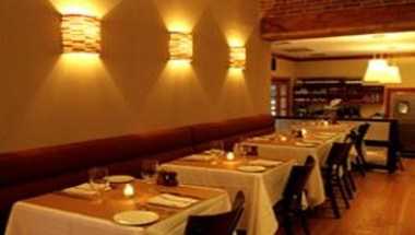 Stone Park Cafe в Brooklyn, NY