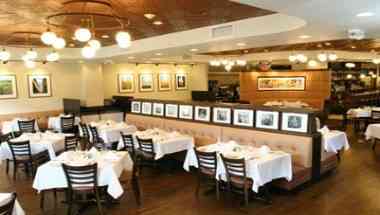 Francesca’s Famiglia в Rolling Meadows, IL