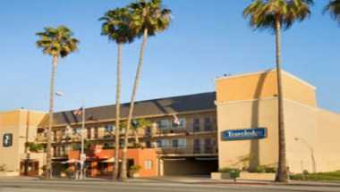 Travelodge by Wyndham Culver City a Culver City, CA