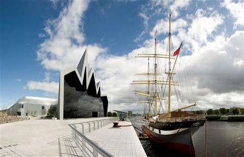 The Tall Ship at Riverside