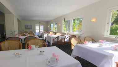 Olsted Kro & Hotel в Olsted, DK