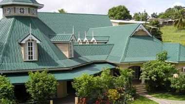 Royal Hotel a San Fernando, TT