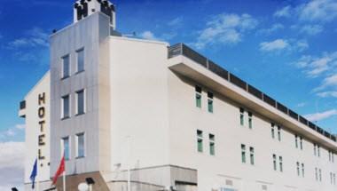 Hotel Ciudad de Fuenlabrada image