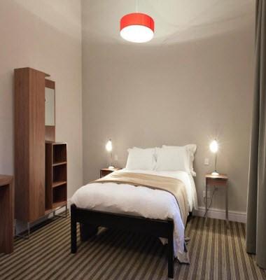 The Marlborough Hotel a Witney, GB1