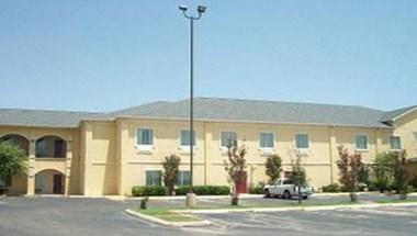 Baymont by Wyndham Pearsall image