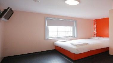EasyHotel London, Victoria image