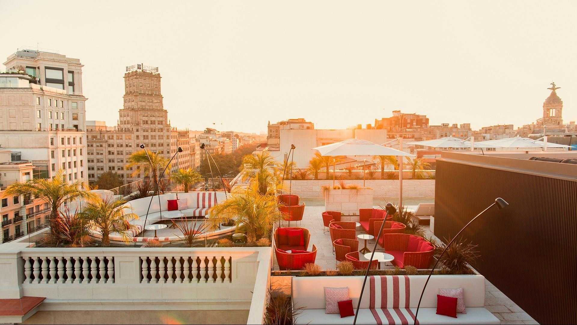 Almanac Barcelona в Barcelona, ES