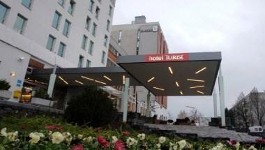 Hotel Turist image