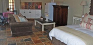 Barton's Folly Trout and Nature Retreat in Hekpoort, ZA