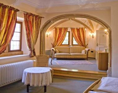 Hotel Restaurant Schloss Zell in Zell, DE