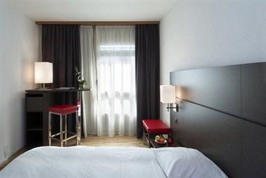 Nash Airport Hotel Geneva i Le Grand-Saconnex, CH