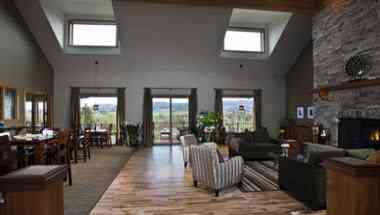 The Setting Inn a Newberg, OR