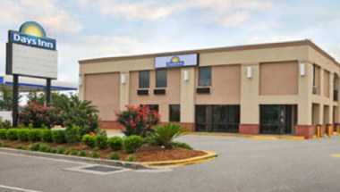 Days Inn by Wyndham Slidell in Slidell, LA