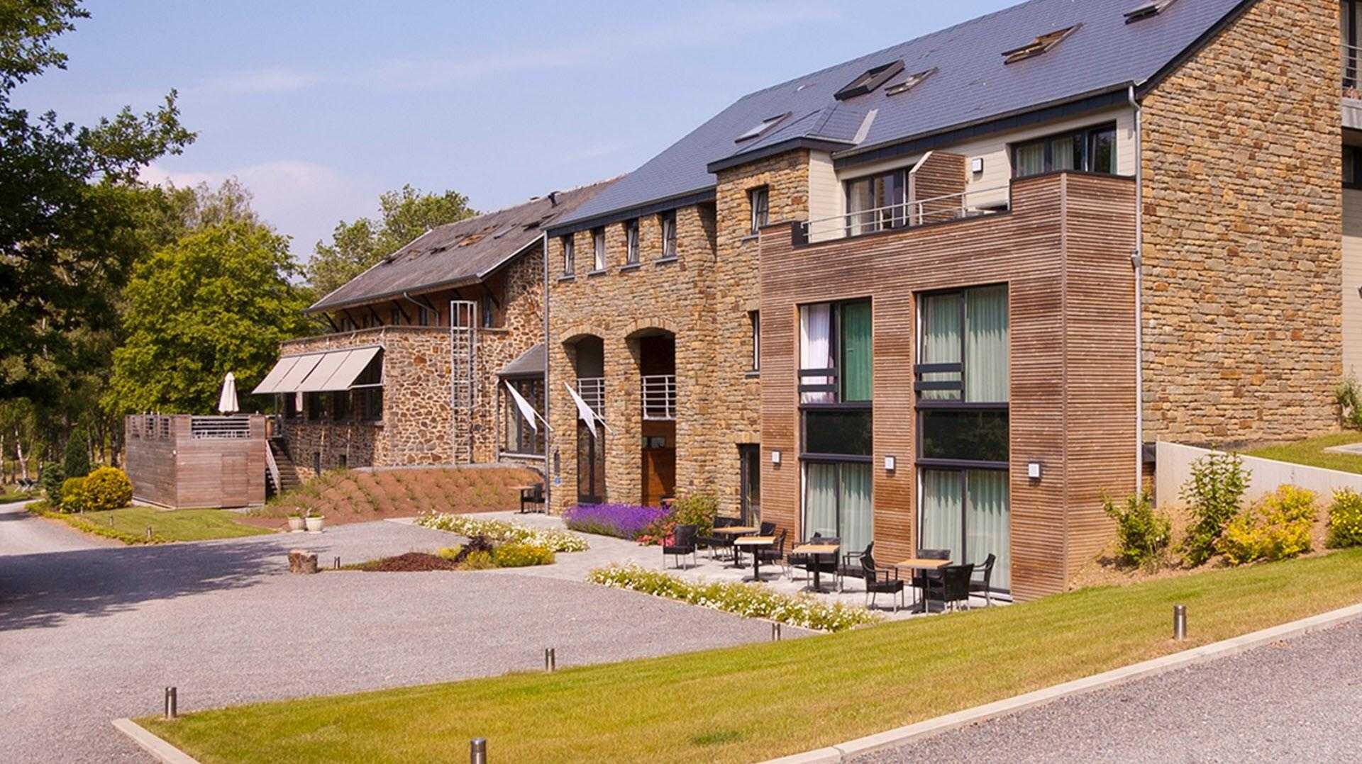 Hotel - La Grande Cure в Rendeux, BE