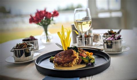 Dining at Inn at Perry Cabin