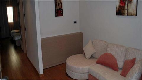 Hotel Sky 2 em Tirana, AL